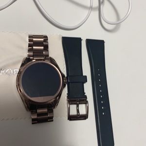 MK Smart Watch - Bradshaw